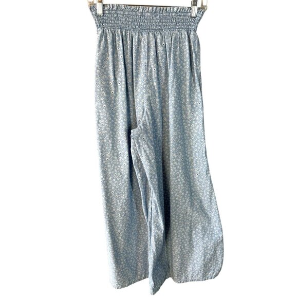 American Eagle Blue Floral Wide Leg Pants Cotton Smocked Waist Size Medium - Picture 5 of 7